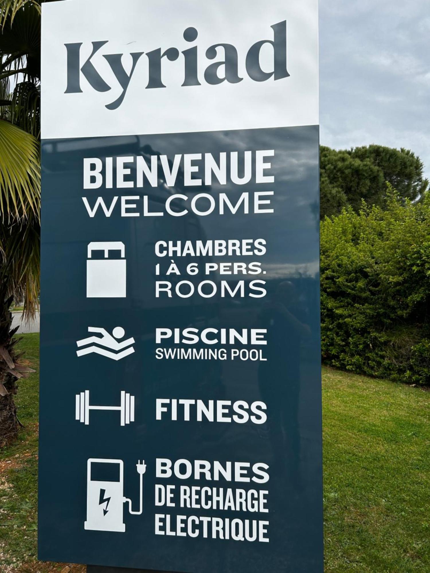 Kyriad Montpellier Aeroport - Parc Expo موجيو المظهر الخارجي الصورة