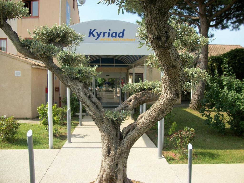 Kyriad Montpellier Aeroport - Parc Expo موجيو المظهر الخارجي الصورة