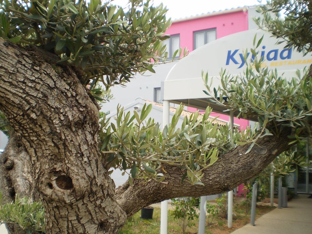 Kyriad Montpellier Aeroport - Parc Expo موجيو المظهر الخارجي الصورة